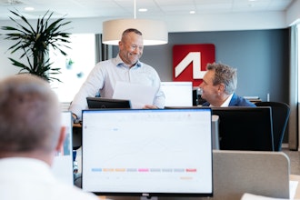 To Al Medarbjedere Der Taler Sammen